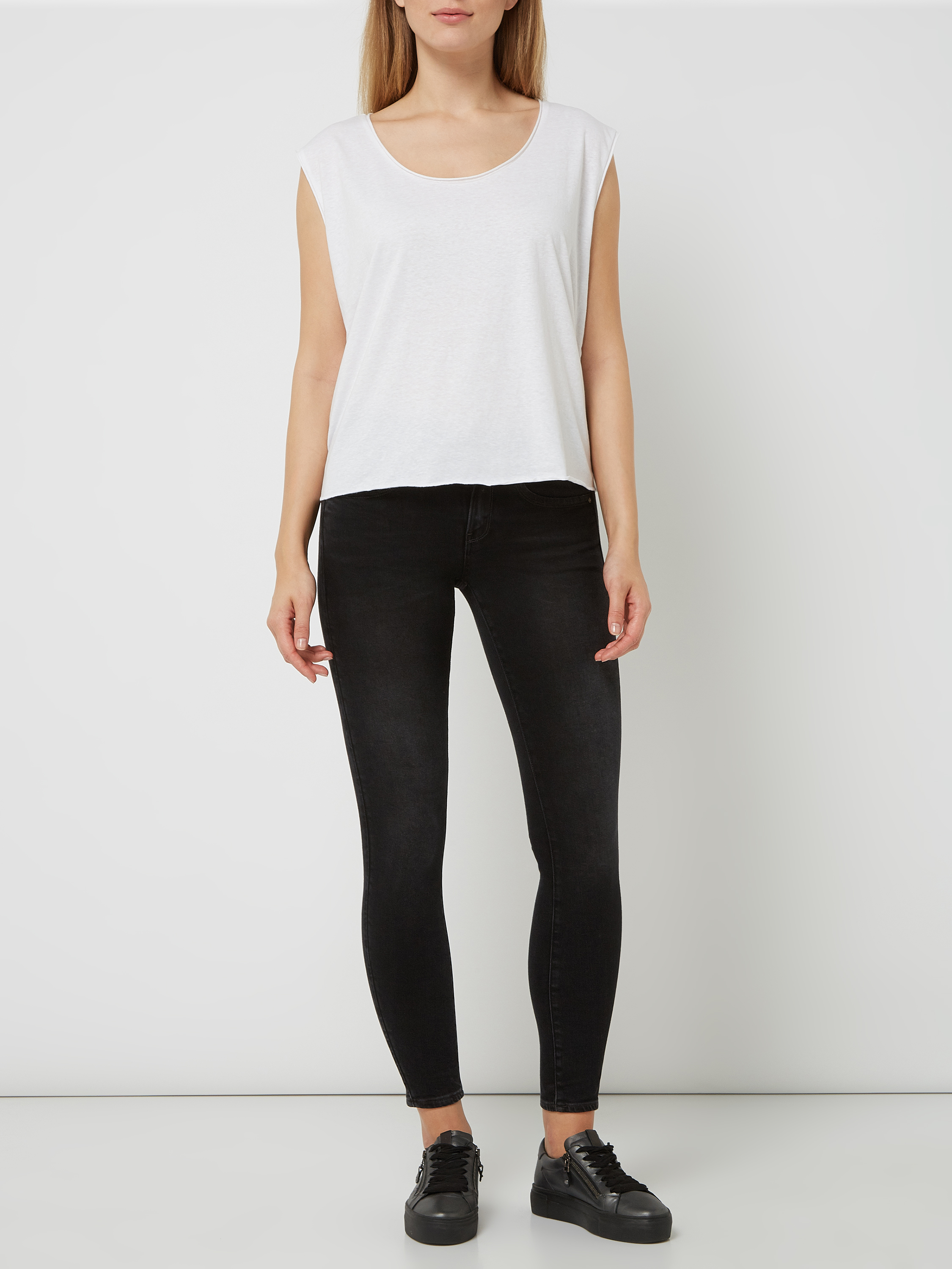 

Джинсы женские G-Star Raw 4038248 серые 31/30 доставка из-за рубежа, Серый, 4038248
