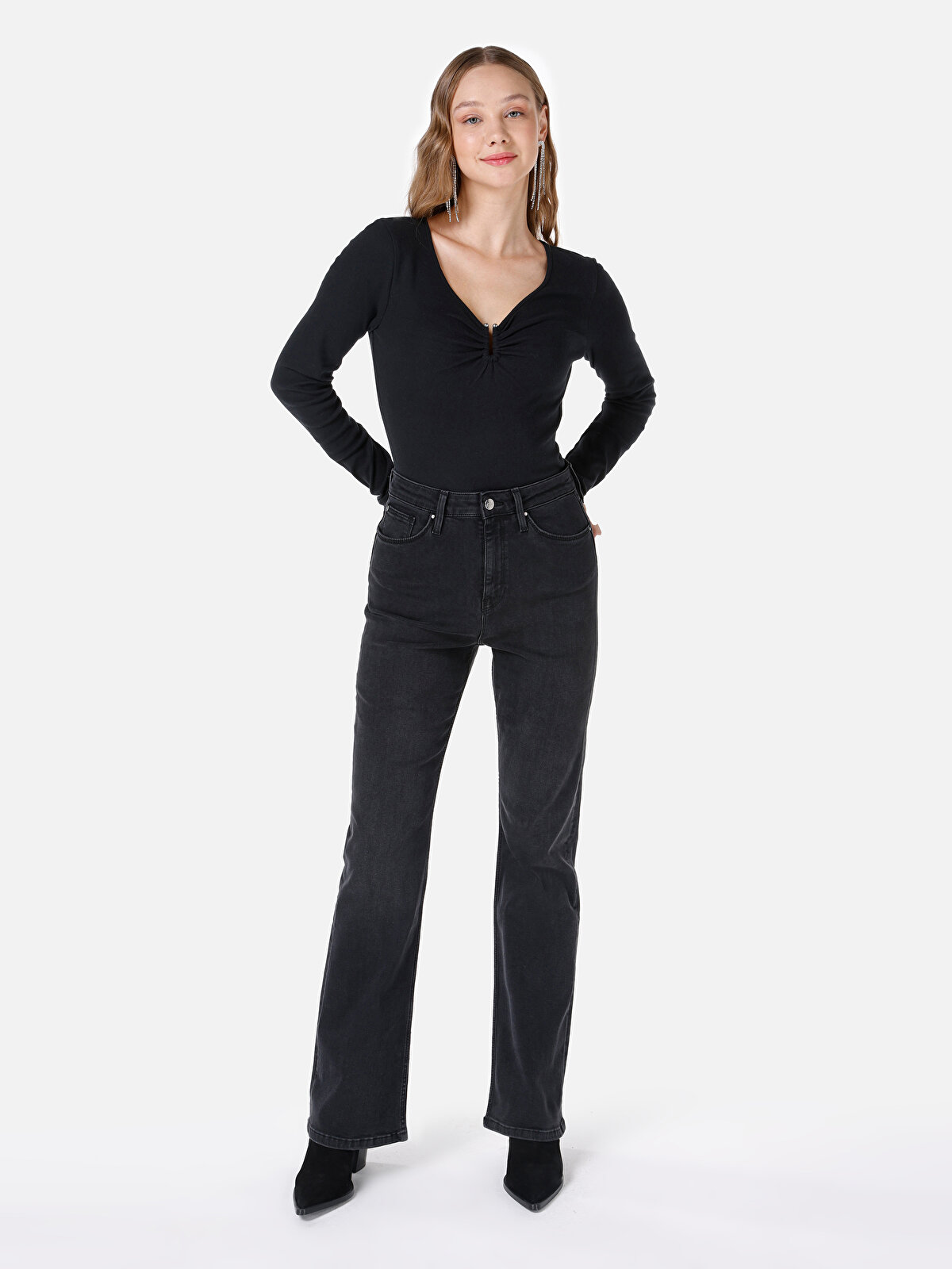 

Джинсы женские Colin's CL1067199 черные 24/32, Черный, CL1067199