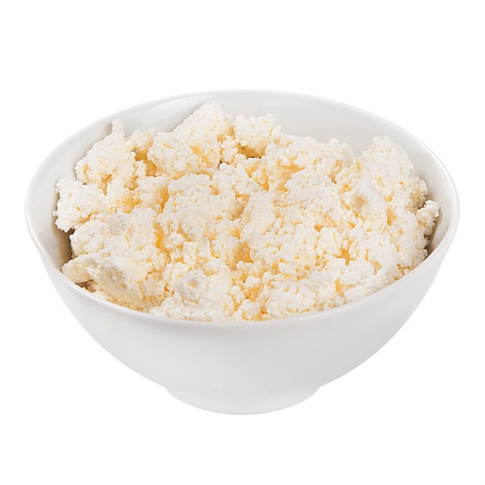 Творог низкой жирности 1,8% ГОСТ МясновЪ Ферма от КуулКлевер 500 г