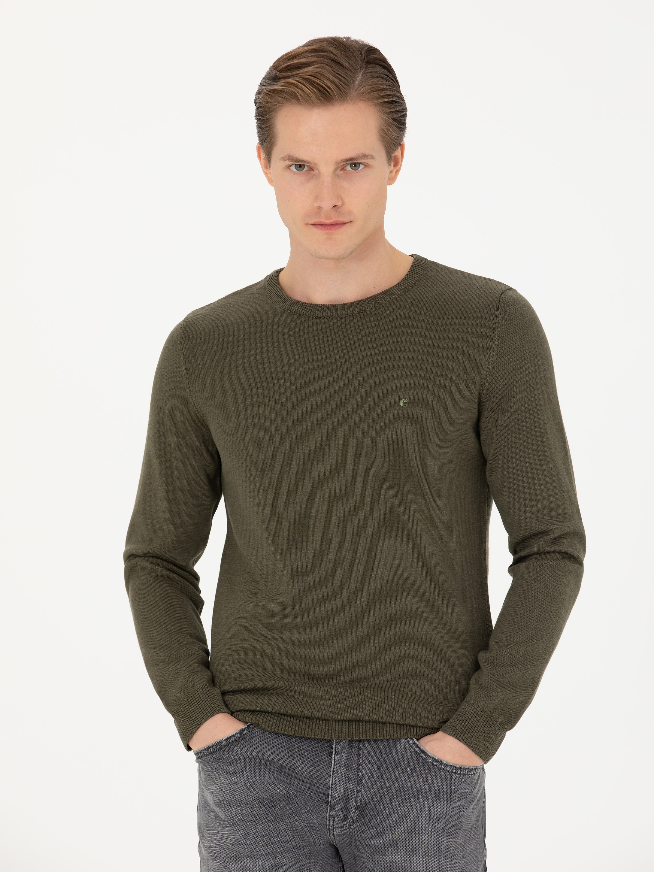 

Джемпер мужской Cacharel G051SZ0TK0LEO хаки L, G051SZ0TK0LEO