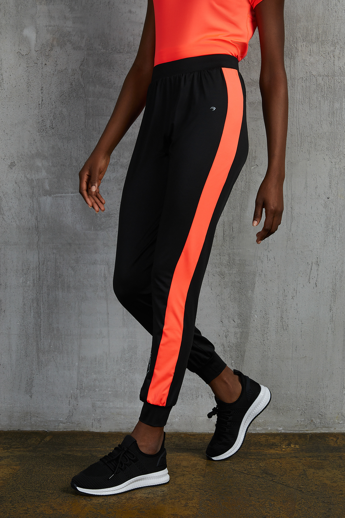 Спортивные брюки женские Baon B2923532 черные XL