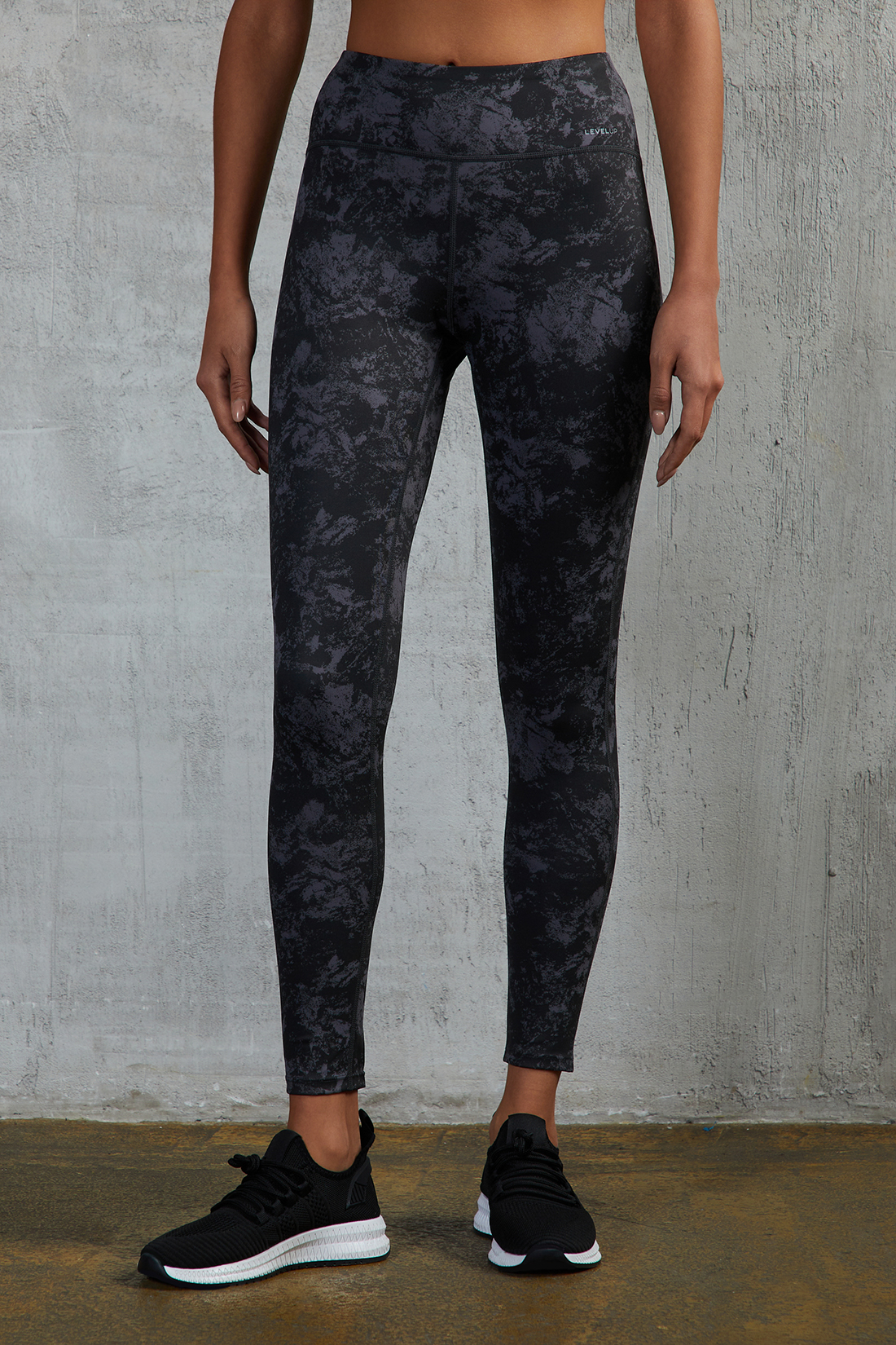 

Спортивные леггинсы женские Baon B4823504 черные XXL, Черный, B4823504