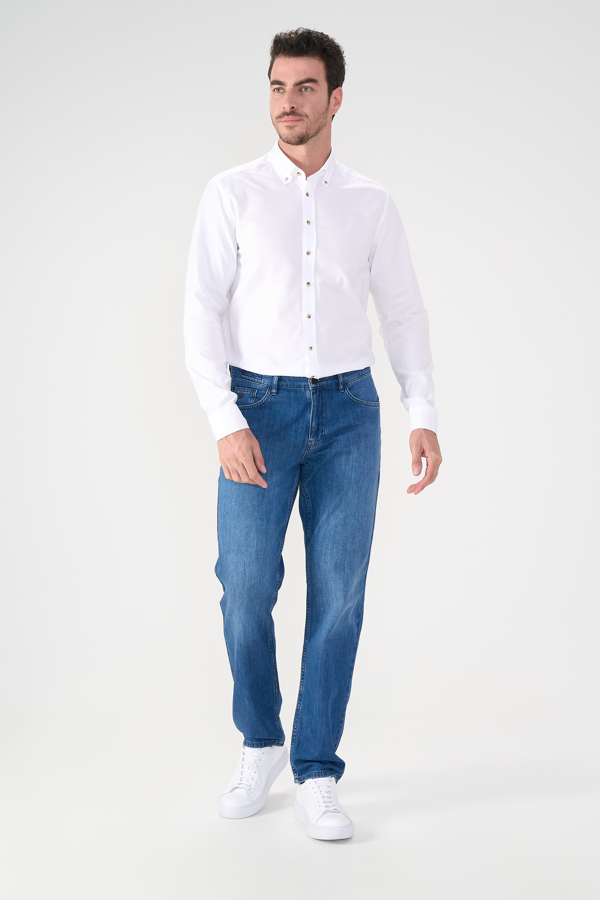 

Джинсы мужские Cacharel G051SZ0800JAKOB REG синие 32, Синий, G051SZ0800JAKOB REG