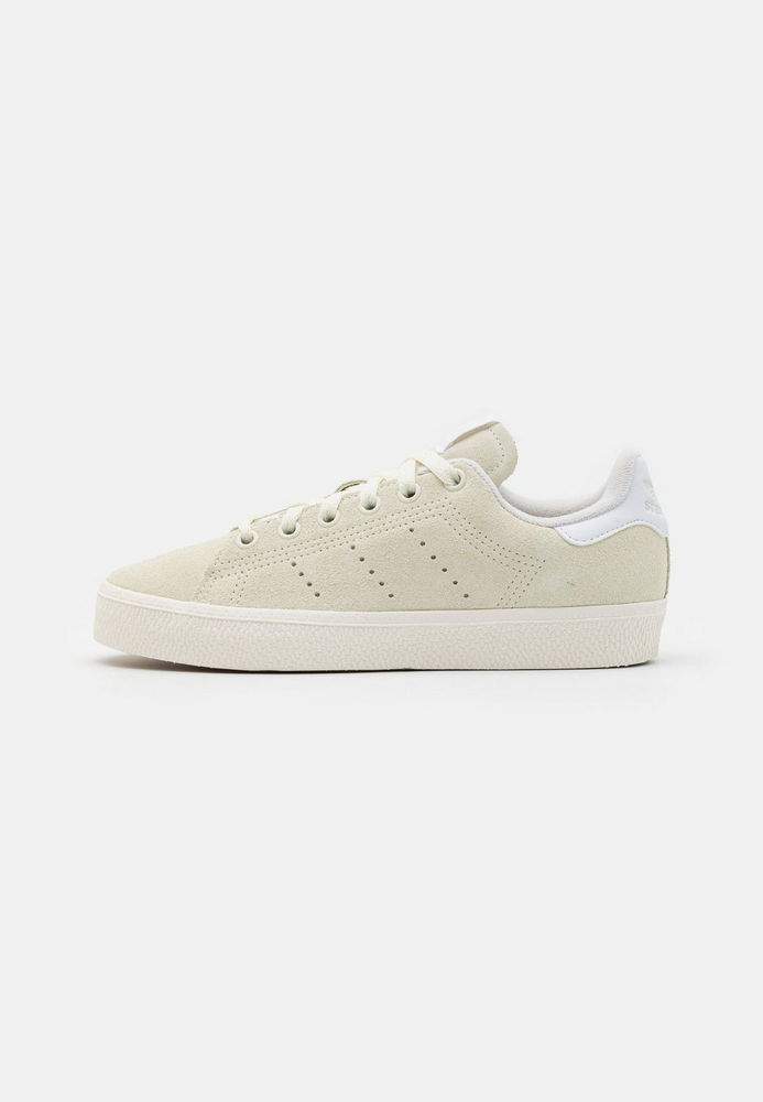 

Кеды женские Adidas Originals AD111A2G9 белые 37 1/3 EU, Белый, AD111A2G9