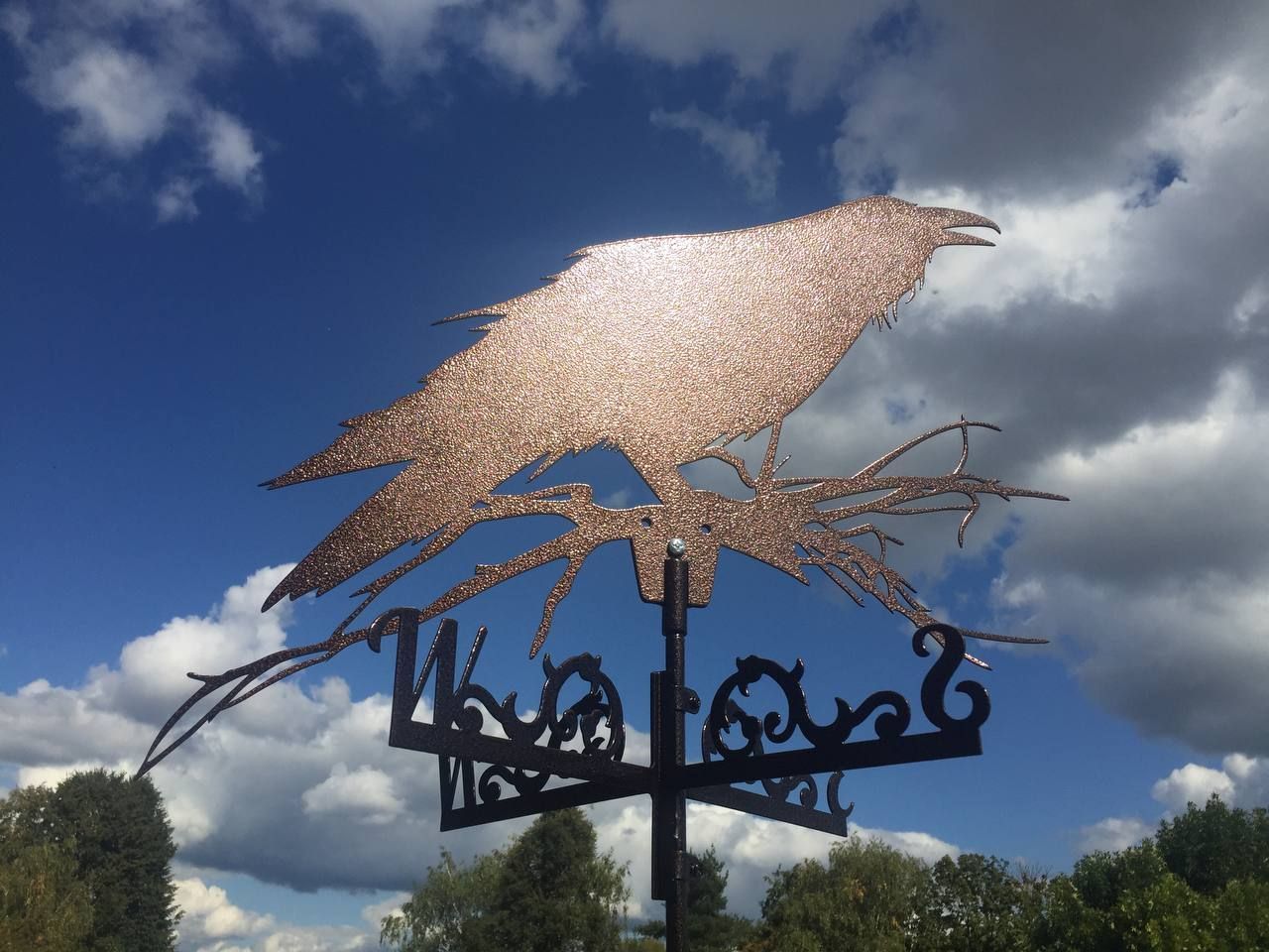 Флюгер на крышу ARNO Decor Ворон 60х42 см, медный античный цвет