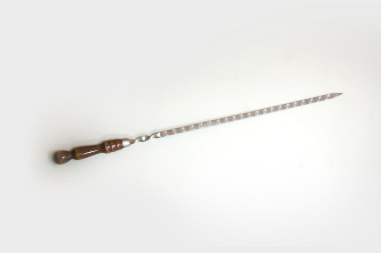 2К-117, Шампур с узором и деревянной лакированной ручкой ШАР 3*12*500 мм