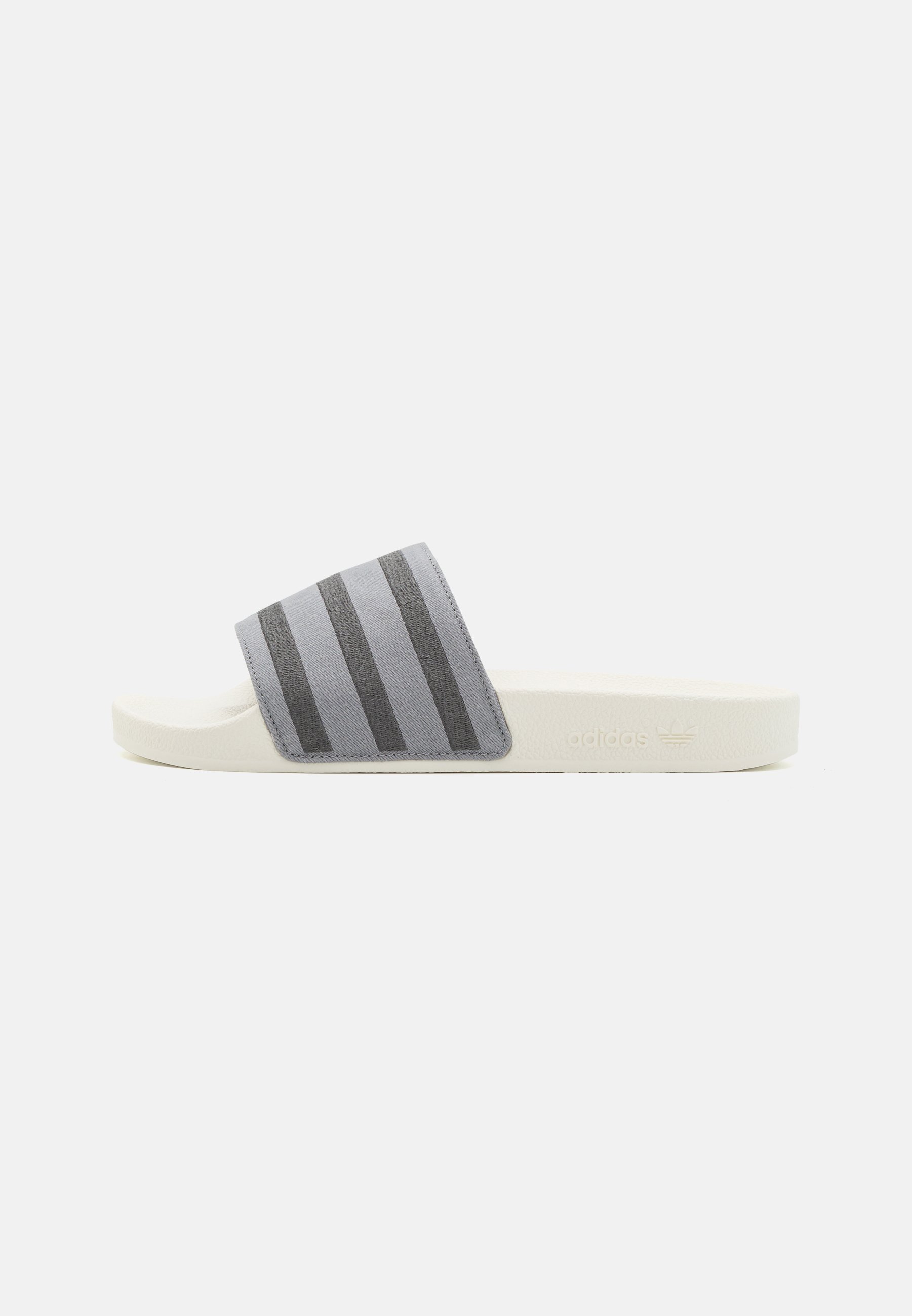 

Сланцы женские Adidas Originals Adilette Unisex белые 37 EU, Белый, Adilette Unisex