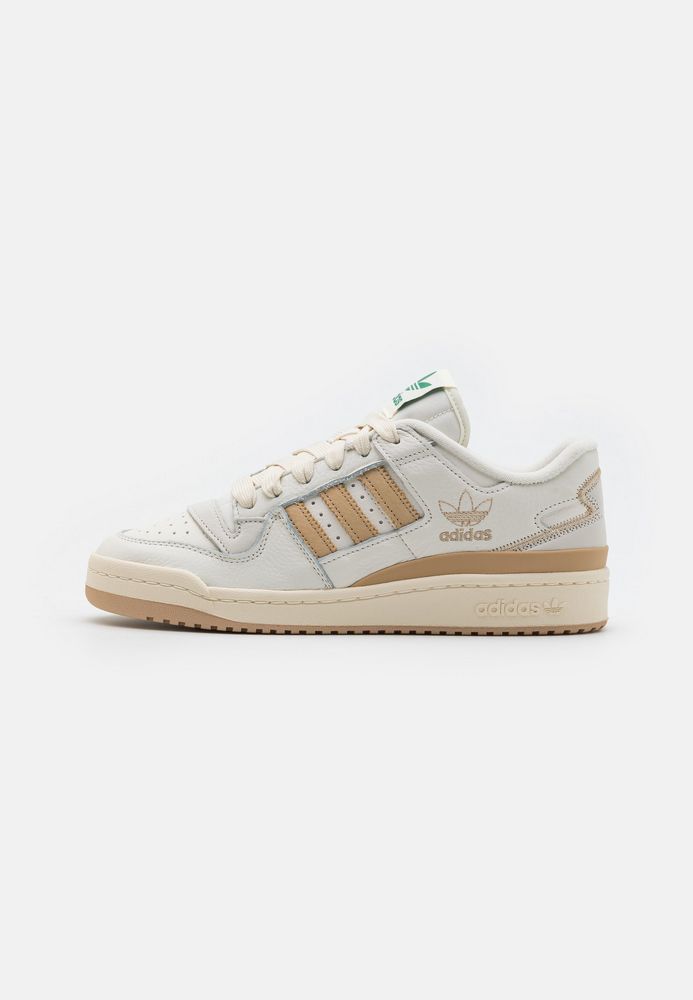 

Кеды унисекс Adidas Originals AD115O1OJ оранжевые 39 1/3 EU, Оранжевый, AD115O1OJ