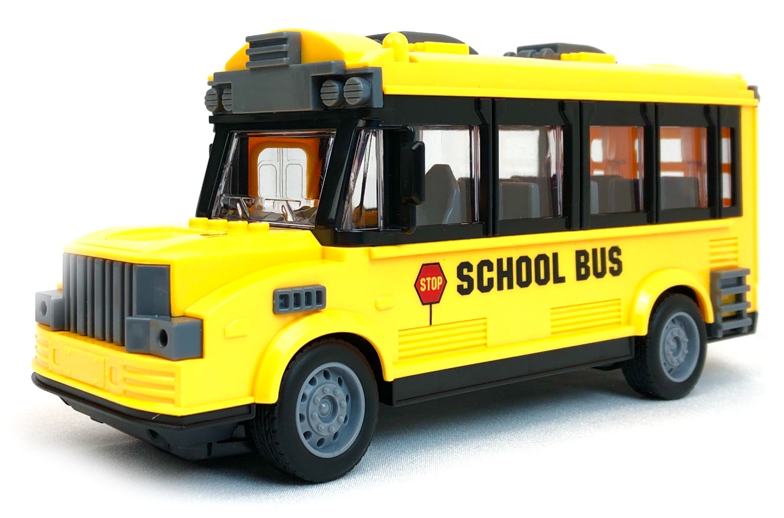 Радиоуправляемый школьный автобус City Bus School Bus, 1:30 радиоуправляемый троллейбус city bus 1 32 подсветка салона фары светятся