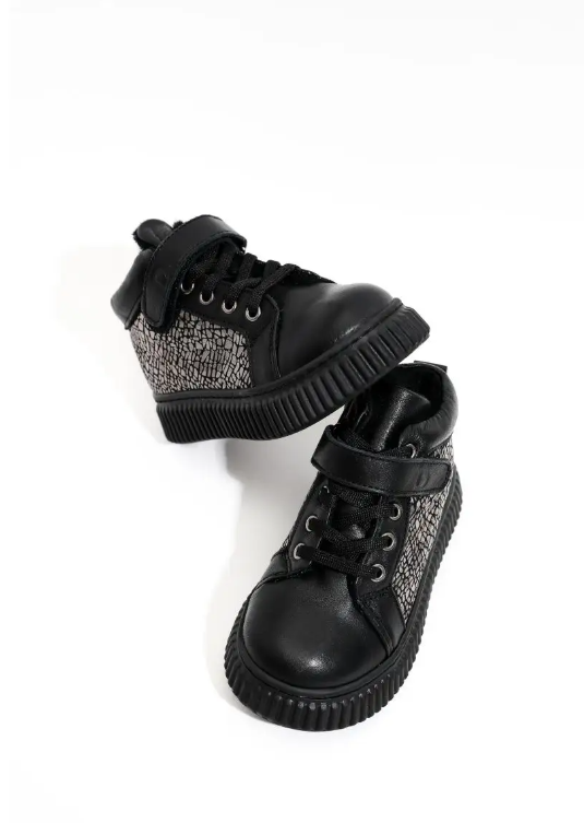 Ботинки детские Dreamurr Shoes M-D-11, черный, 25 занималка для малышей зм 2103 трансформеры боты спасатели