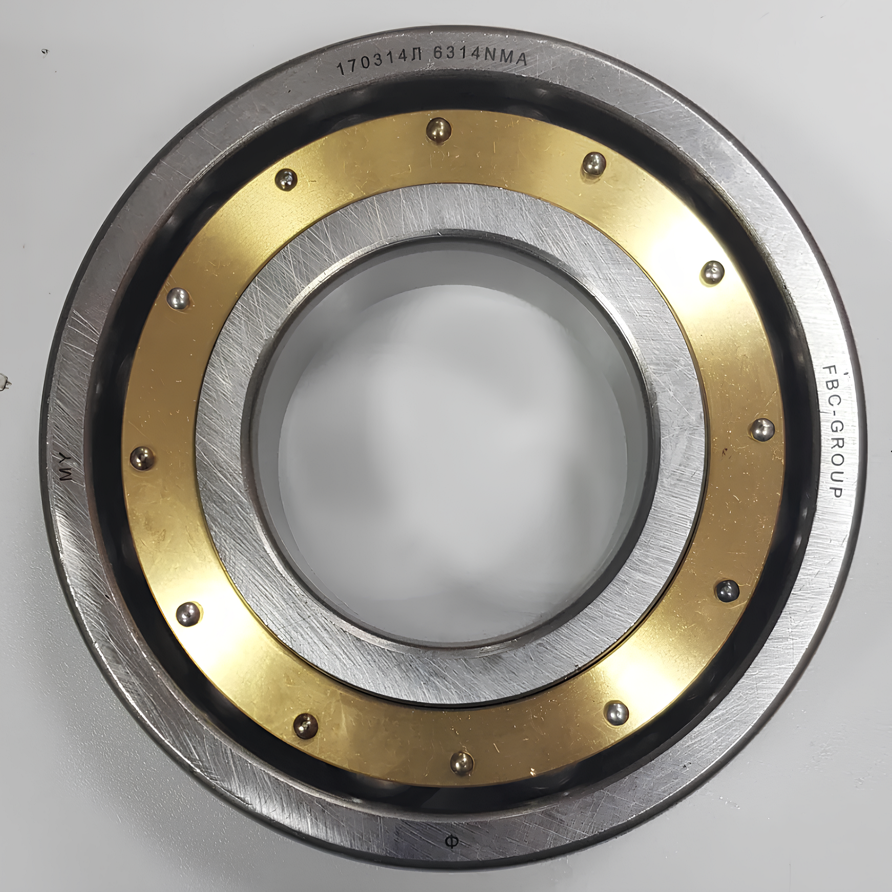 

Подшипник КПП 70*150*35 MAN/DAF/Renault/Volvo/Iveco/КАМАЗ/МАЗ 170314Л (ГПЗ)