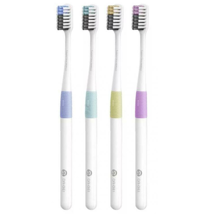 Набор зубных щеток DR.BEI Bass Toothbrush Classic with 1 Travel Package 4 Pieces