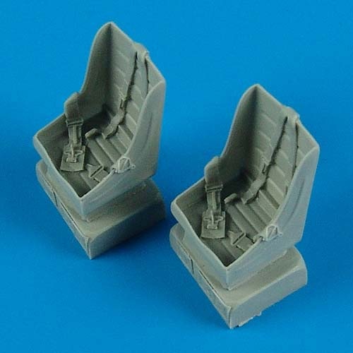 

Конверсионный набор Quickboost 1/48 для модели 28 Trojan seats with safety belts QB48 482