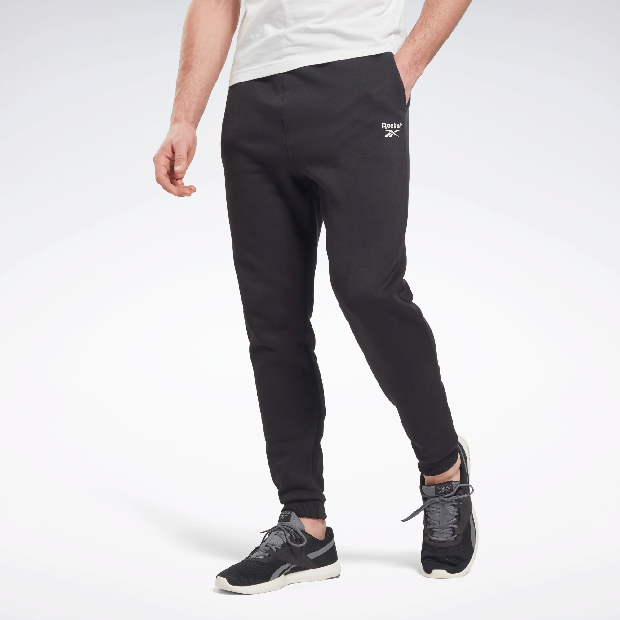 Спортивные брюки мужские Reebok Identity Fleece Jogger черные S