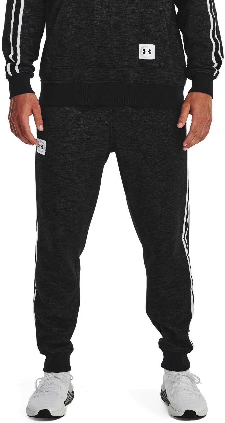 Спортивные брюки мужские Under Armour UA Essential Heritge Flc Jgr-BLK черные SM