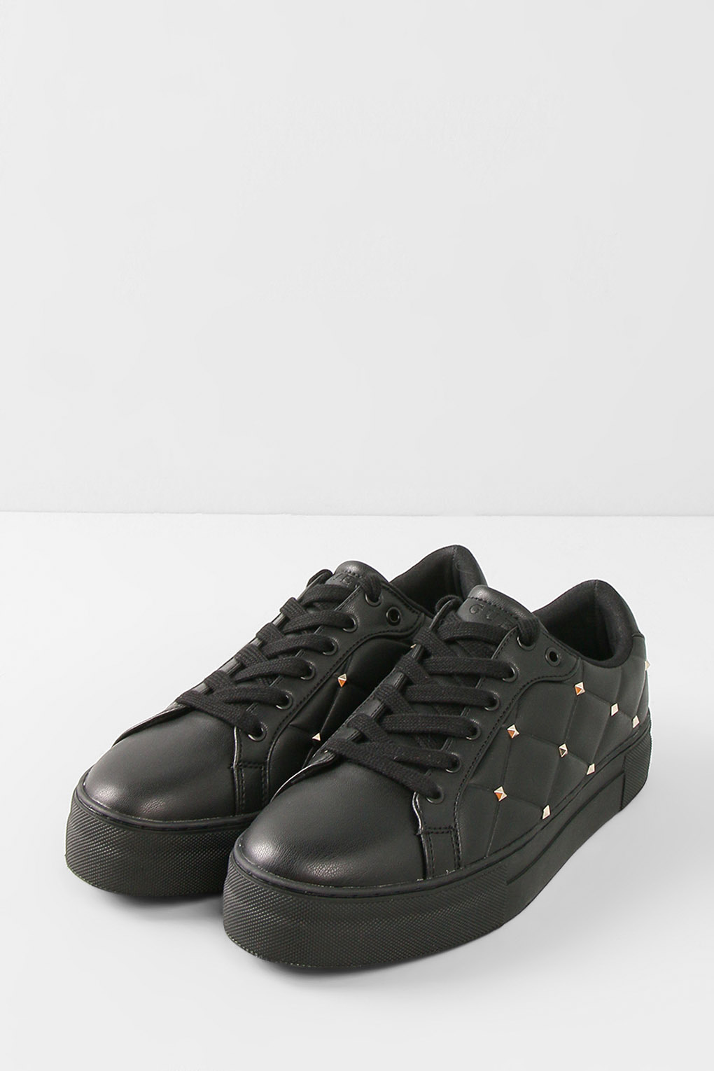

Кеды женские Guess FL8GRM SMA12 черные 40 RU, FL8GRM SMA12