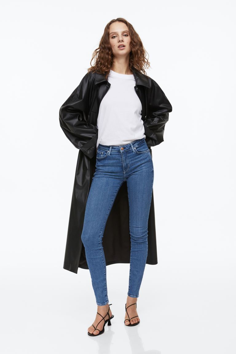 

Джинсы женские H&M 0986428010 синие 32 (доставка из-за рубежа), Синий, 0986428010