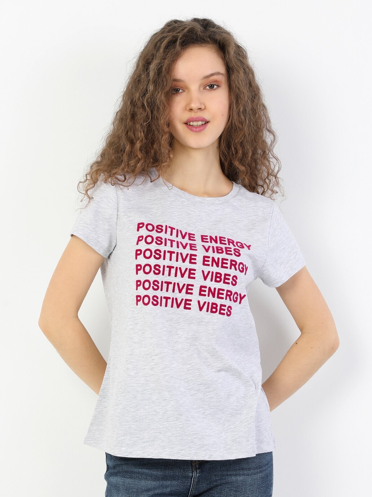 

Футболка женская Colin's CL1046676_Q1.V1GM серая XS, Серый, CL1046676_Q1.V1GM