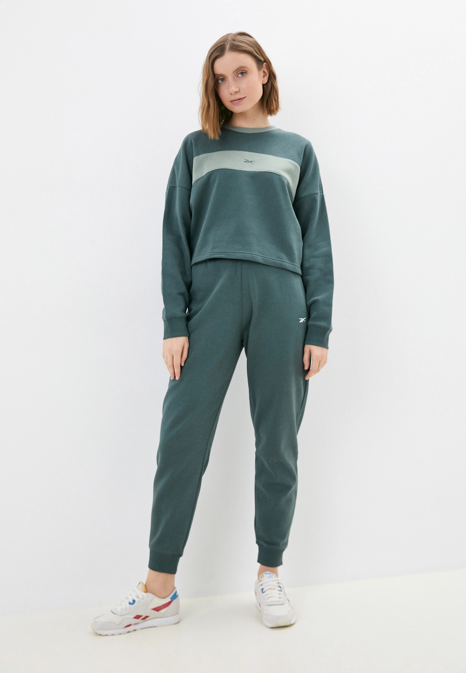 

Костюм женский Reebok RIE KNIT TRACKSUIT зеленый M, RIE KNIT TRACKSUIT
