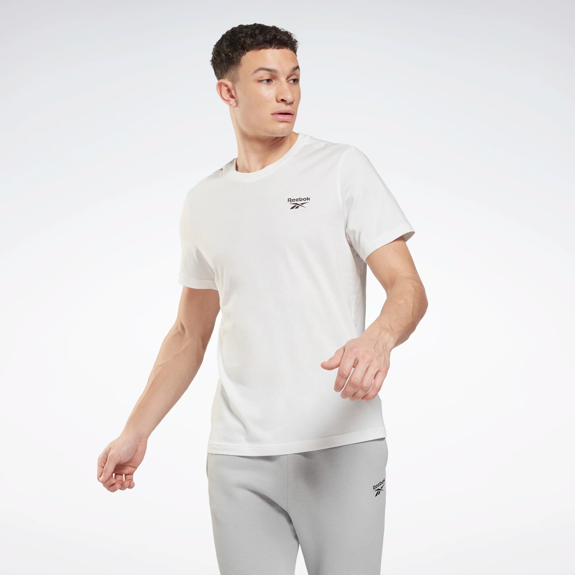 

Футболка мужская Reebok Identity Classics T-Shirt белая XS, Белый, Identity Classics T-Shirt