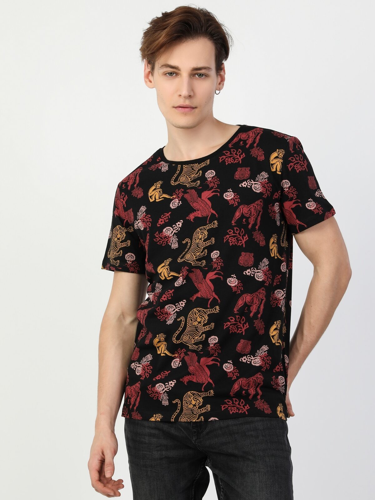 

Футболка мужская Colins CL1048248_Q1.V1 черная XL, CL1048248_Q1.V1