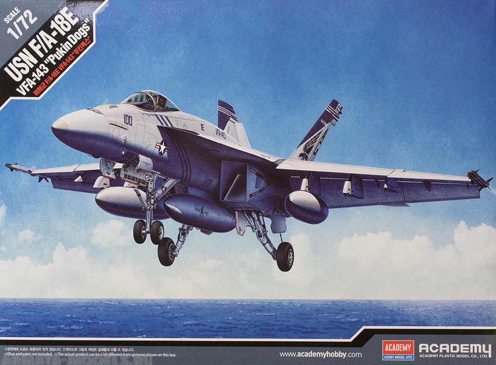 

12547 Самолет USN F/A-18E VFA-143 Pukin Dogs