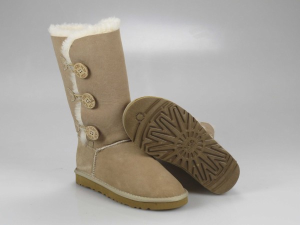 

UGG WOMENS BAILEY BUTTON TRIPLET sand 1873, размер 36