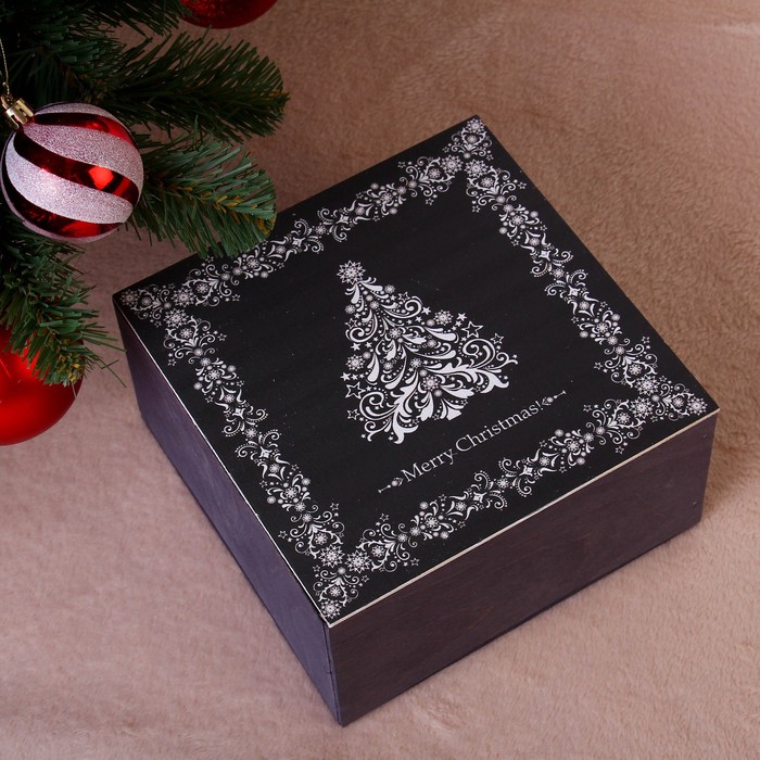 Подарочная коробка Merry Christmas, c ёлкой, серая, 20x20x10 см