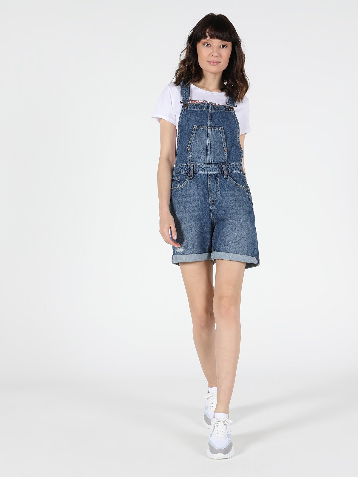

Комбинезон женский Colins CL1048791_Q1.V1_DN40916 голубой 34 INT, CL1048791_Q1.V1_DN40916