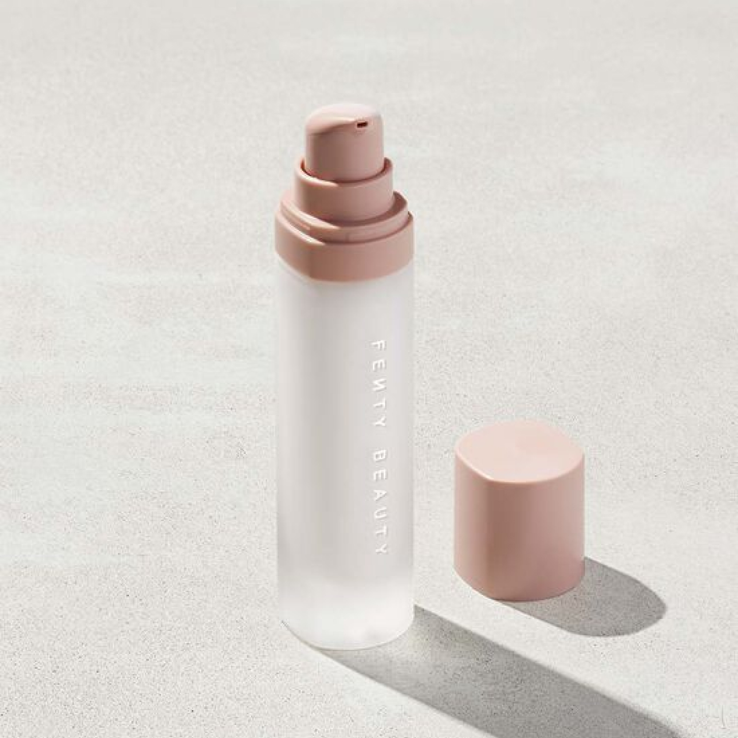 Матирующая база праймер Fenty Beauty PRO FILTR MATTIFYING PRIMER - TRUE MATTE 30 ML 7990₽