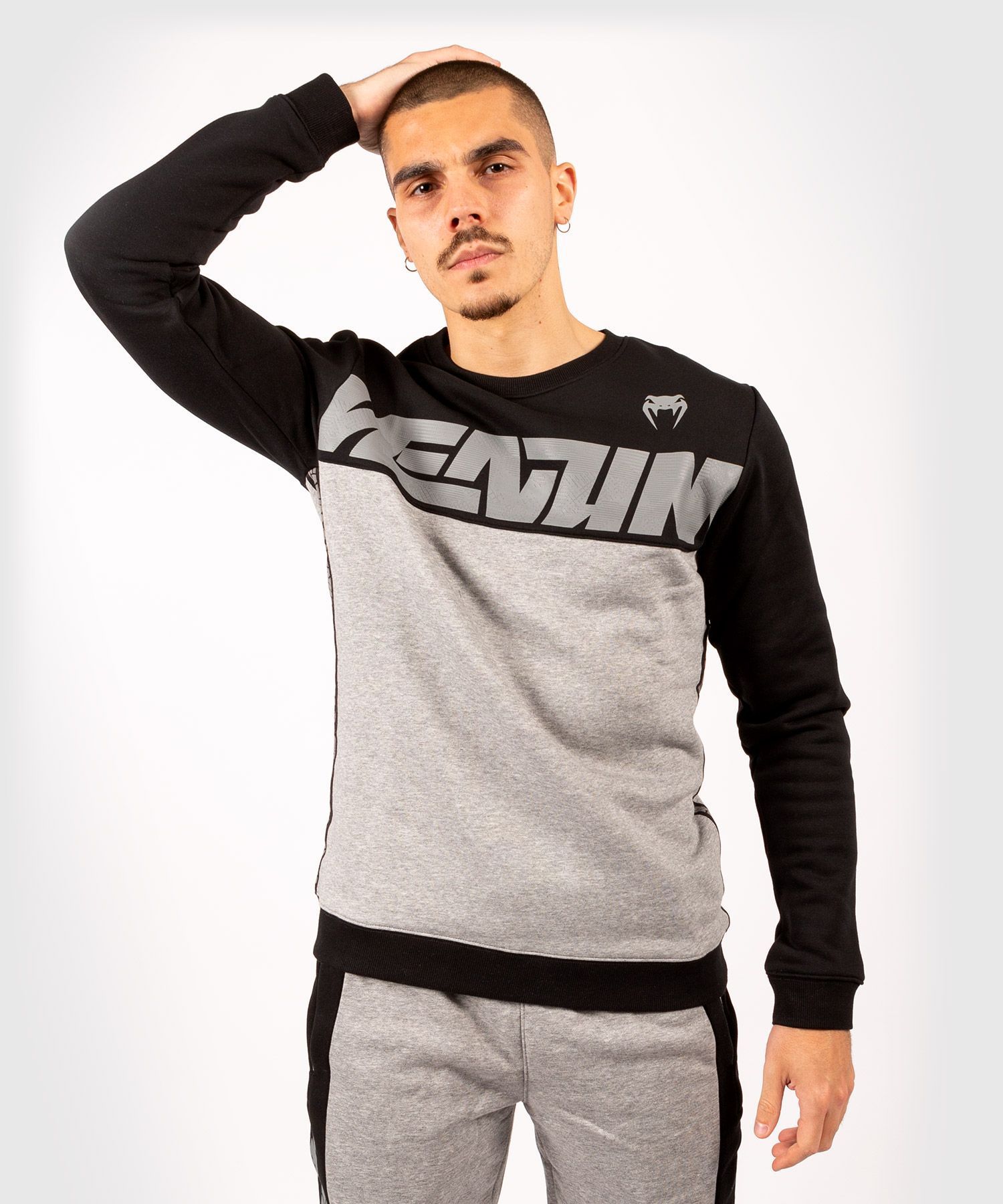 

Свитшот мужской Venum VENUM-04233-576 черный XL, VENUM-04233-576