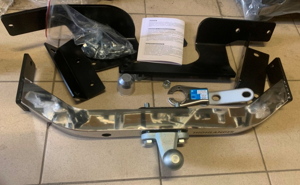 

Фаркоп с открытой оцинкованной балкой и накл из нержавеющей стали на Lexus RX350L 2018-, 24255408E