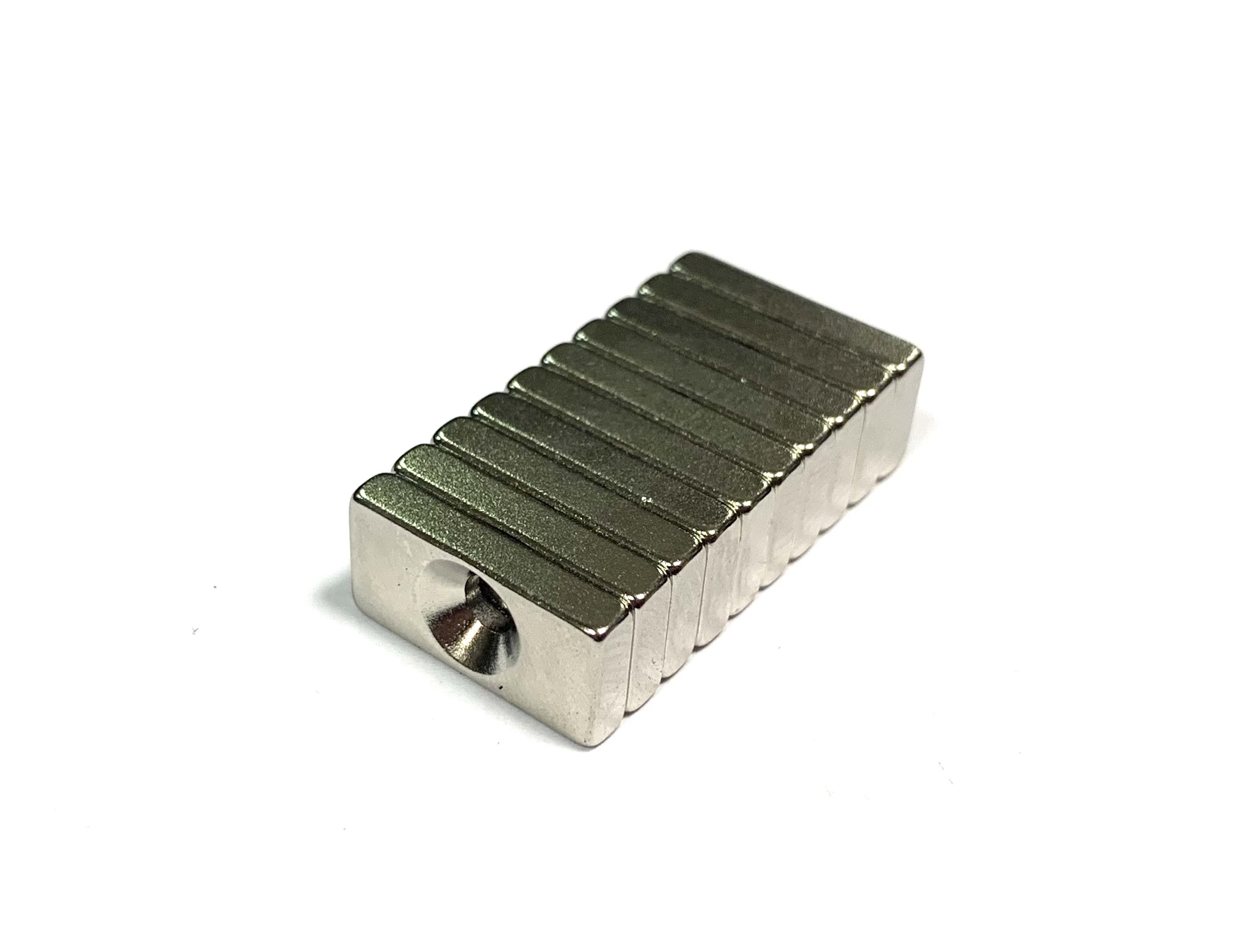 Неодимовый магнит 16х8х3 мм с зенковкой, ME073810 - 10 шт сумка клатч на магните серебристый
