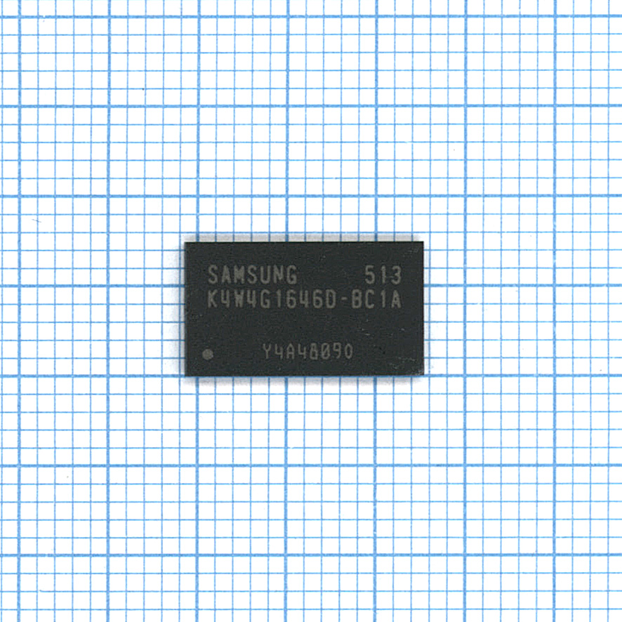 

Микросхема памяти K4W4G164GD-BC1A с разбора