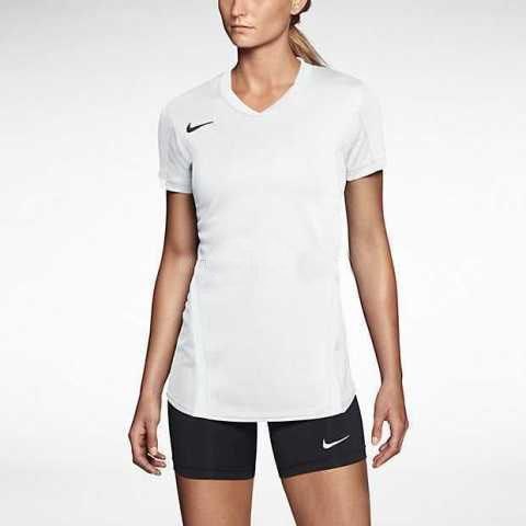 

Футболка женская Nike 615732-100 белая XL, 615732-100