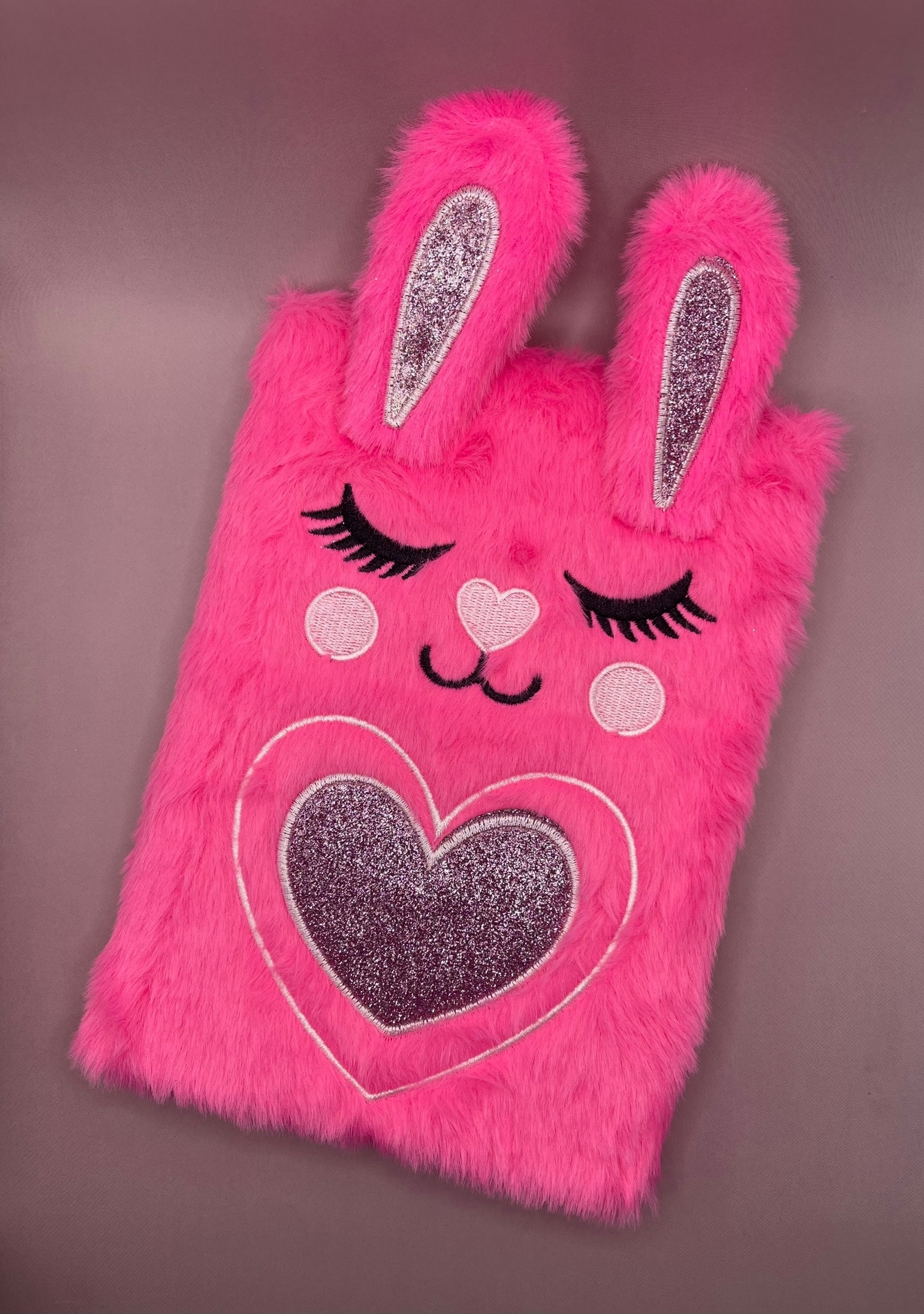 

Блокнот меховой Alena shop Зайка ярко-розовый А5, 80 л, Зайка