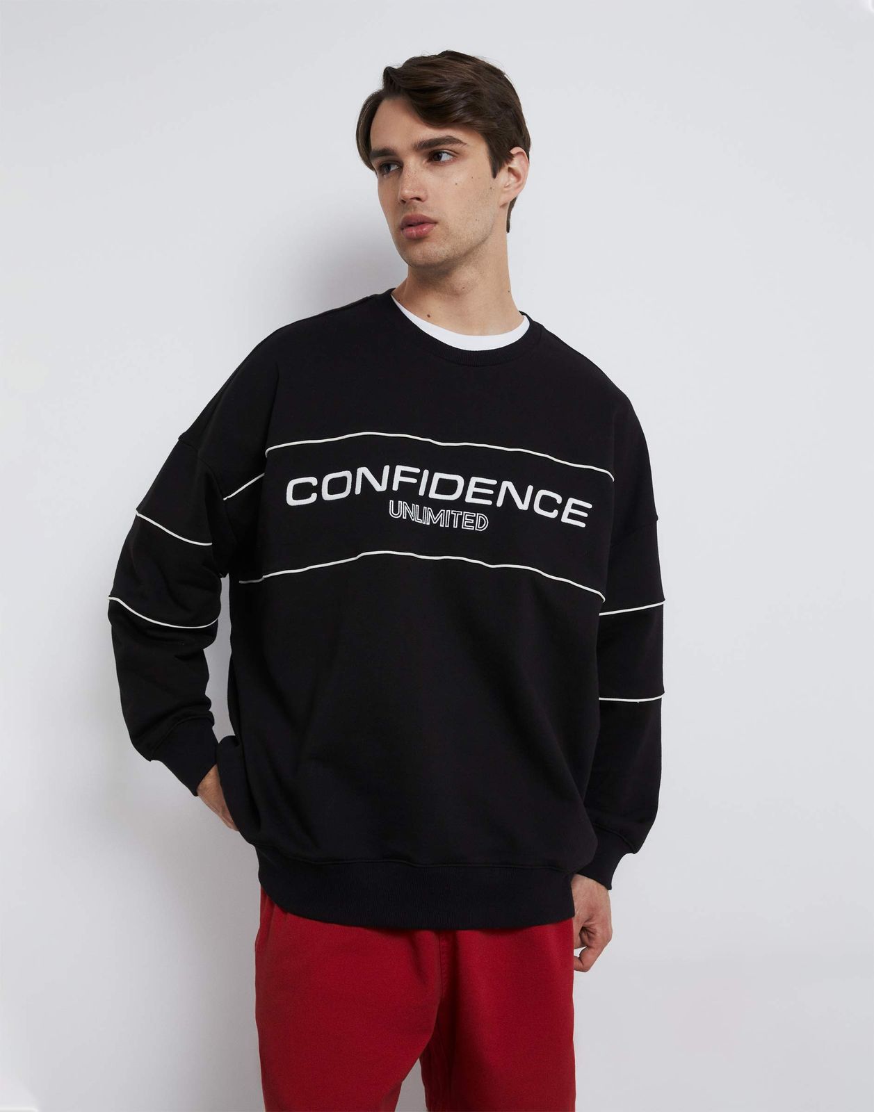 

Свитшот мужской Gloria Jeans BAC012001 черный XS/176, BAC012001
