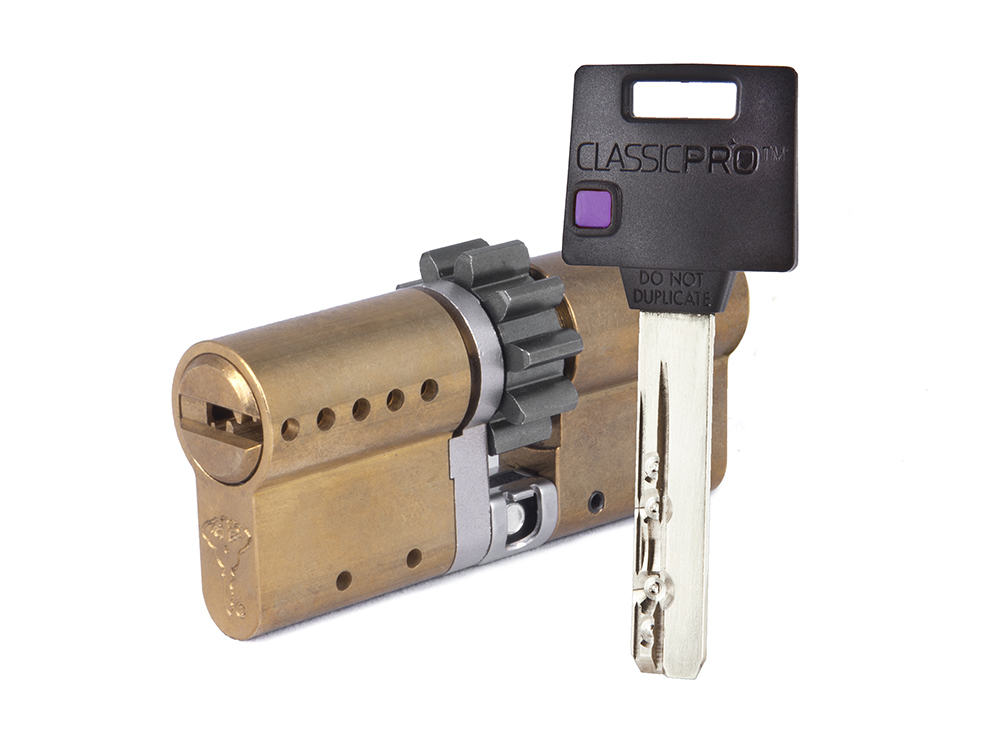 

Цилиндр Mul-t-Lock Classic Pro ключ-ключ (размер 48х43 мм) - Латунь, Шестеренка (5 ключей), Золотистый