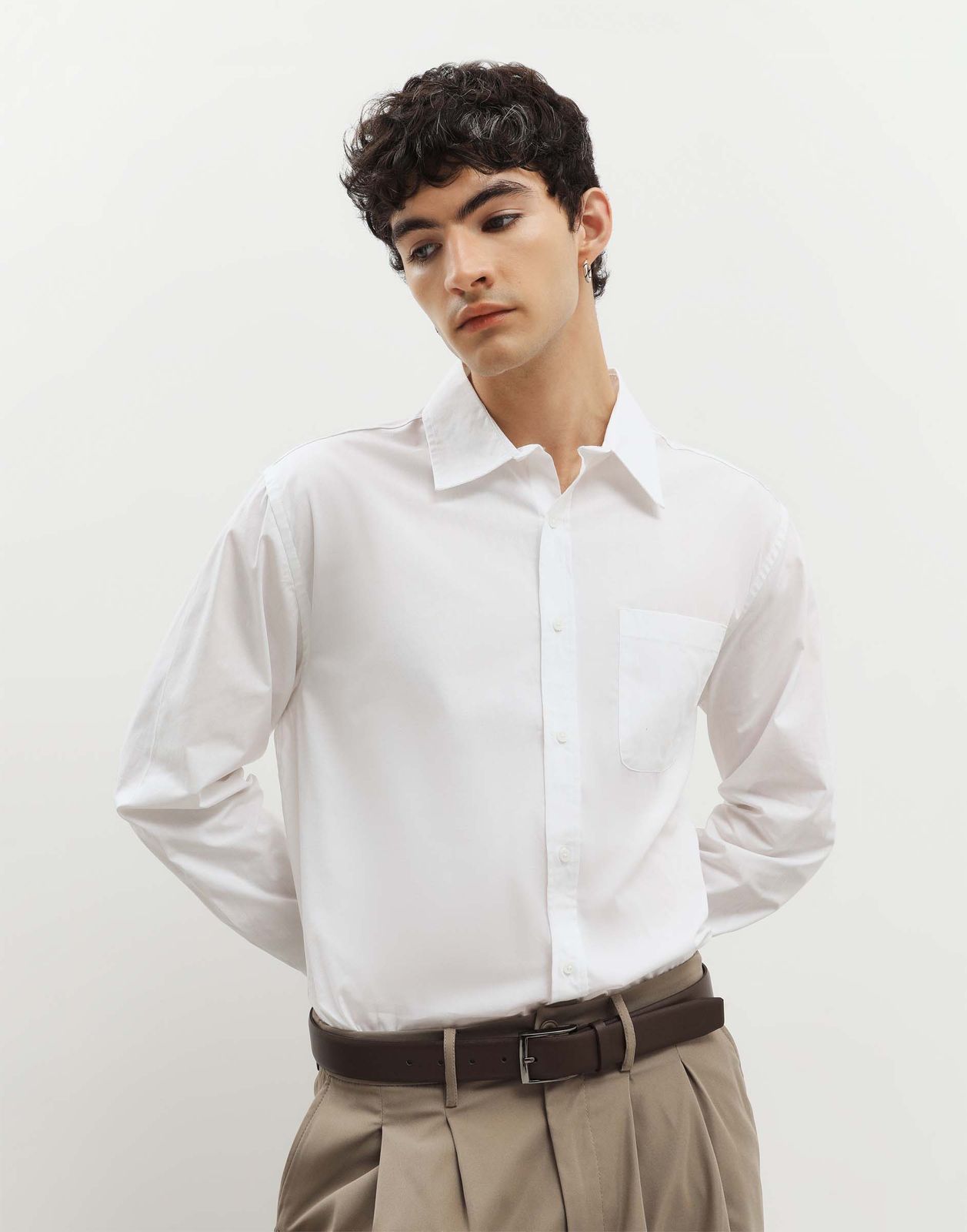 

Рубашка мужская Gloria Jeans BSU000404 белый S/182, BSU000404