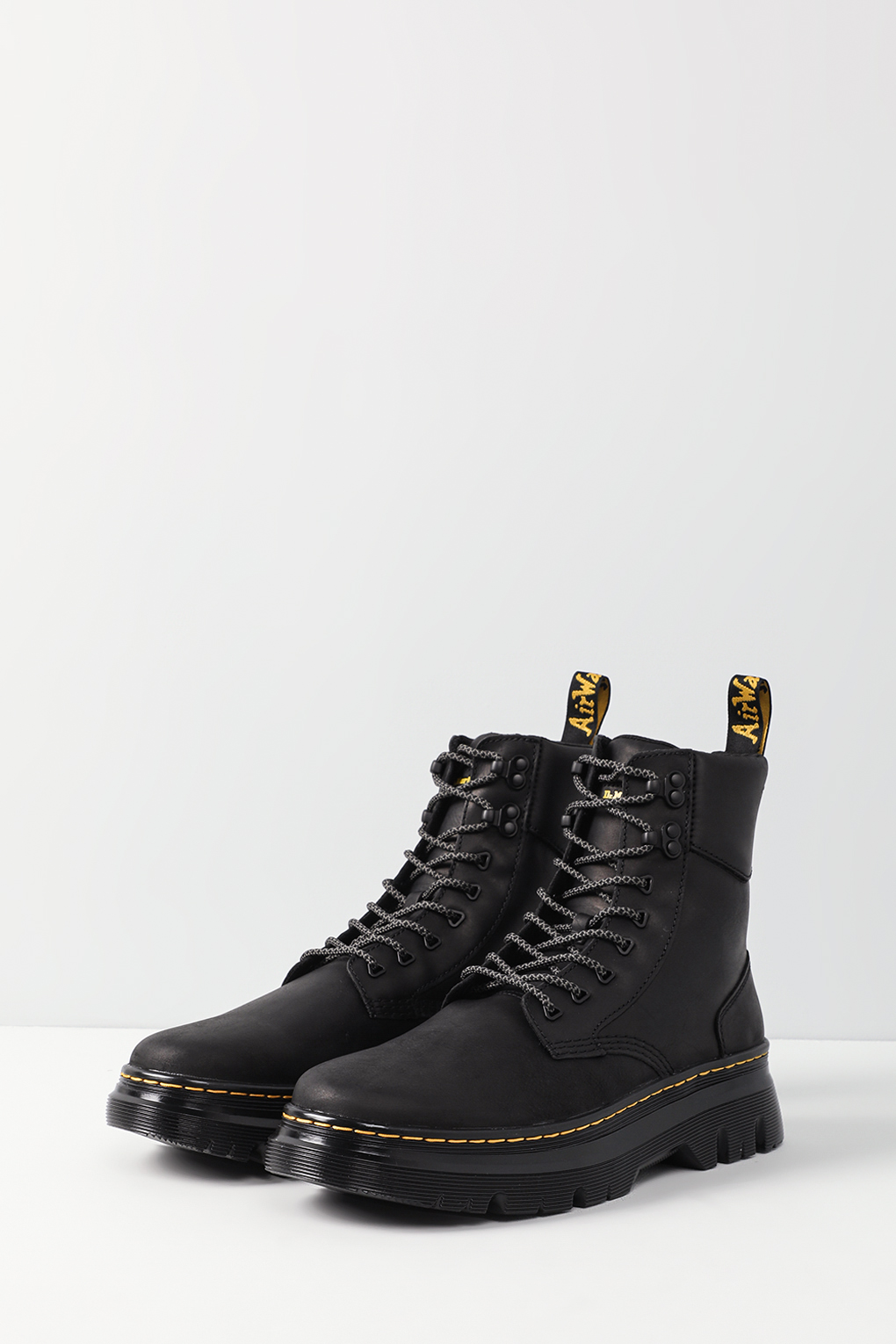 

Ботинки мужские Dr. Martens 27021001 черные 9.5 UK, Черный, 27021001