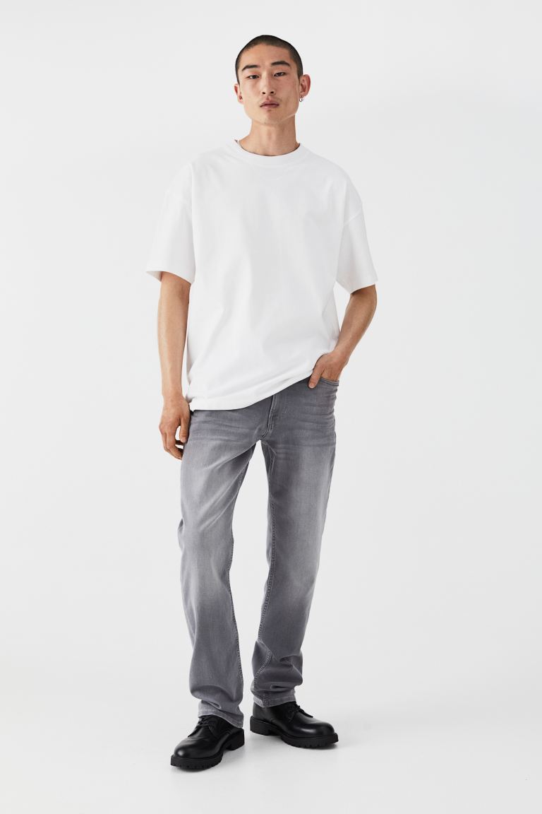 

Джинсы мужские H&M 0993887010 серые 30/30 (доставка из-за рубежа), Серый, 0993887010