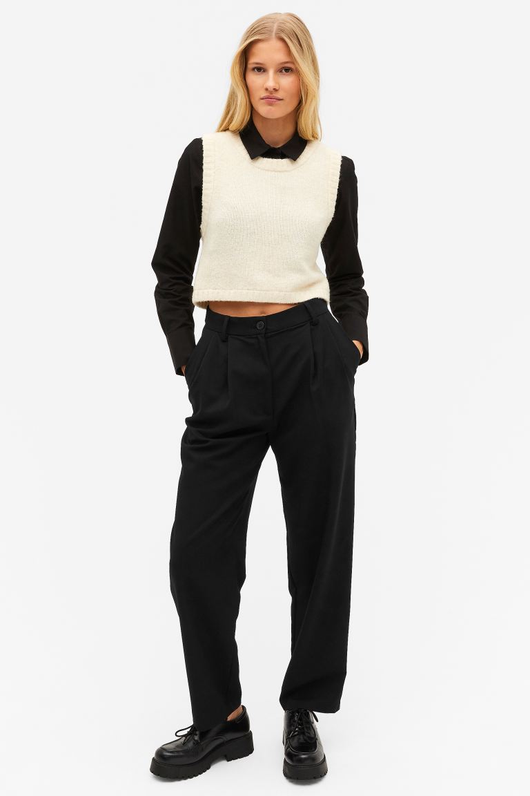 

Брюки женские Monki 1000076001 черные 34 (доставка из-за рубежа), Черный, 1000076001