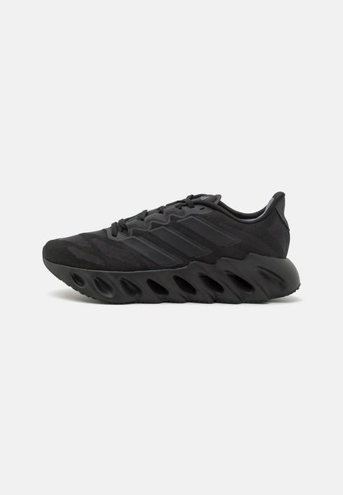 

Кроссовки мужские Adidas Performance Shift Fwd M черные 44 EU (доставка из-за рубежа), Черный, Shift Fwd M