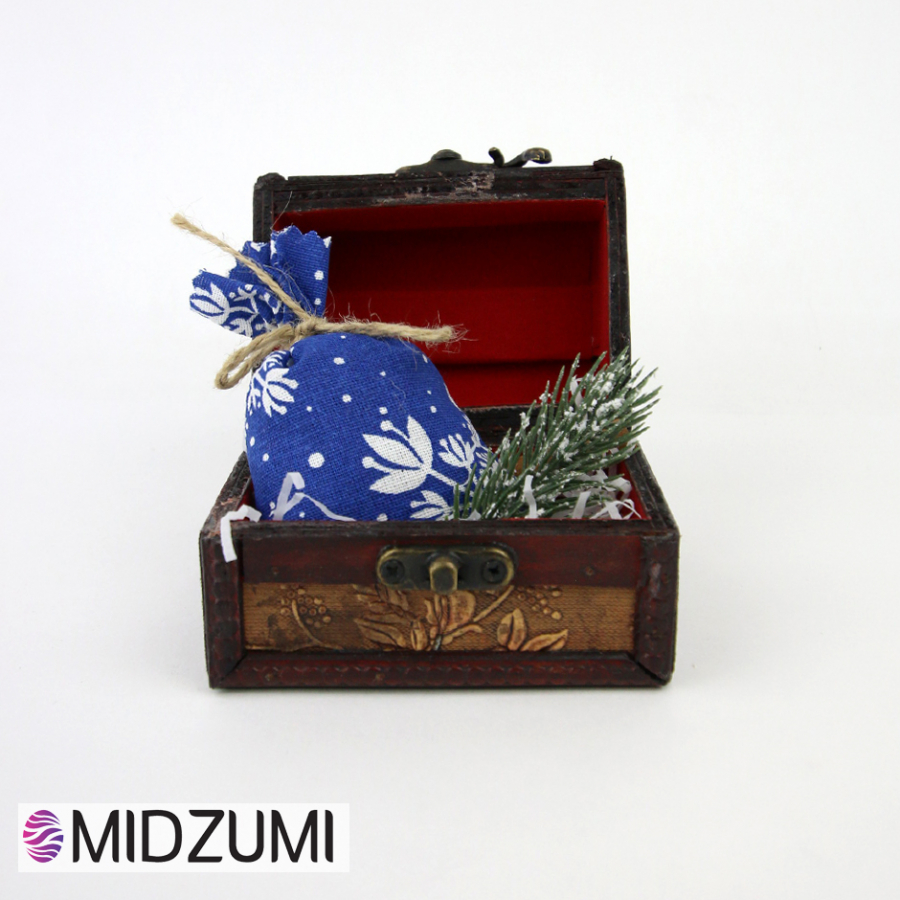 

Ароматическое саше Midzumi Зимний (в сундучке) Aroma-110sm, Сундук сувенирный малый