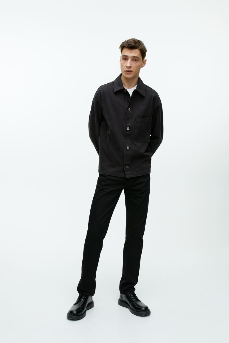 

Джинсы мужские ARKET 1001870005 черные 32/32 (доставка из-за рубежа), 1001870005