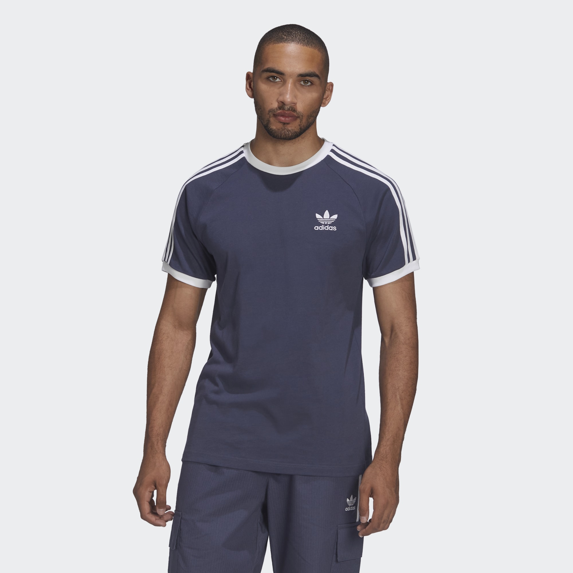

Футболка мужская Adidas HE9545 синяя XS, HE9545