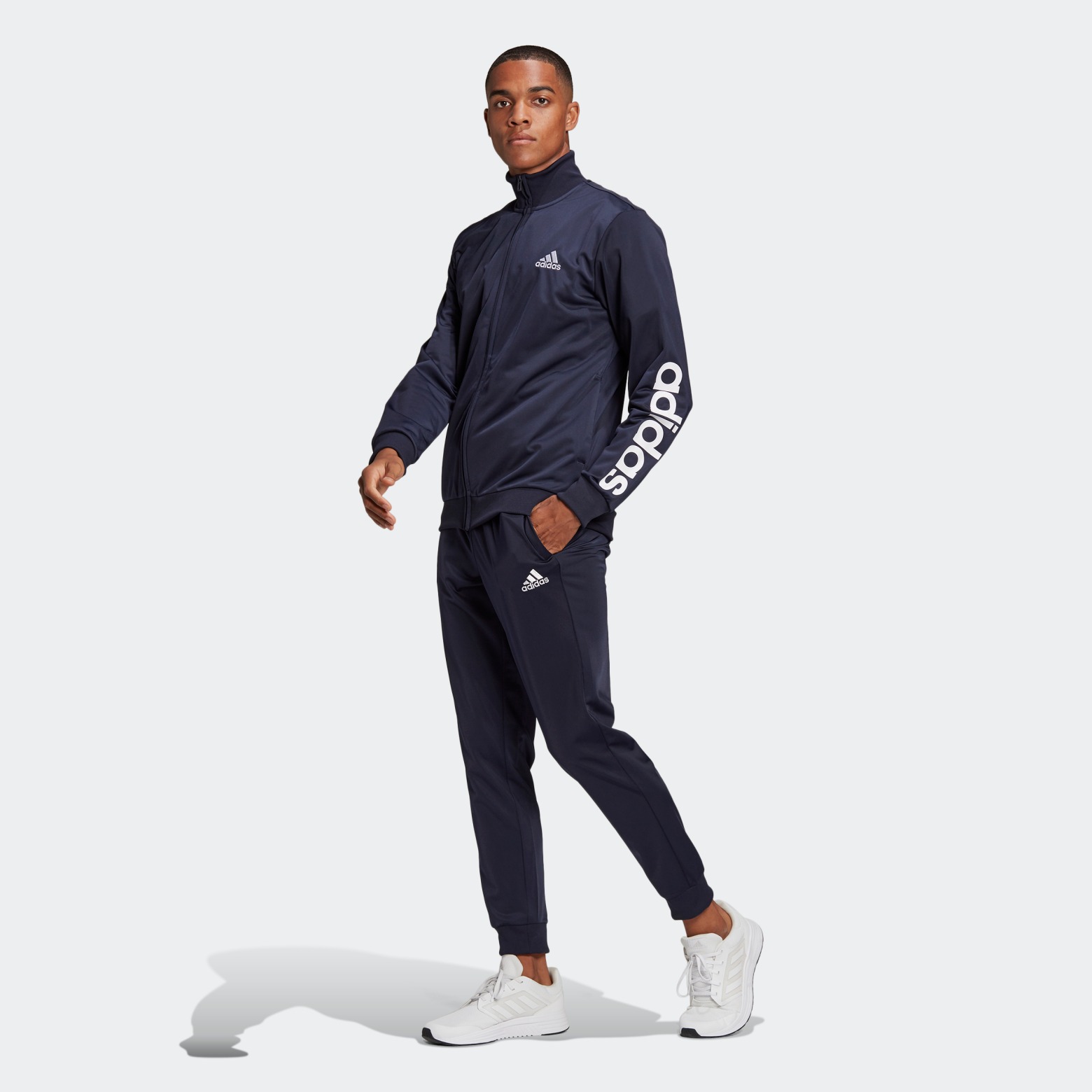 

Костюм мужской Adidas GK9655 синий 12, GK9655