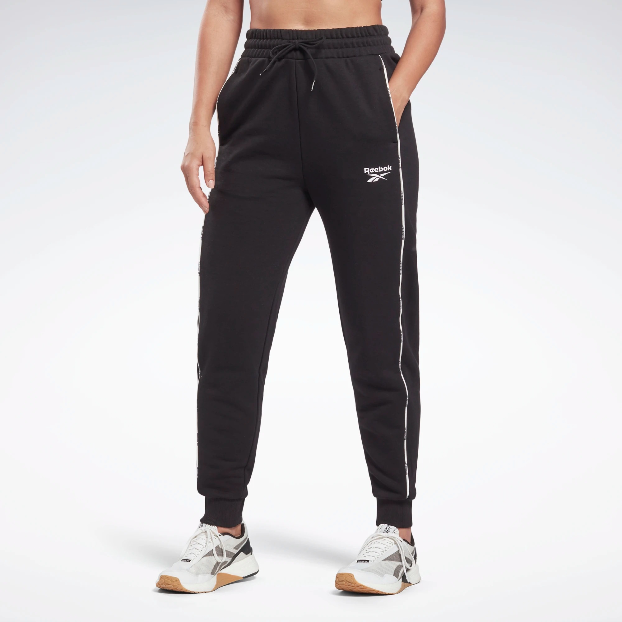 

Спортивные брюки женские Reebok HB4030 черные XL, HB4030