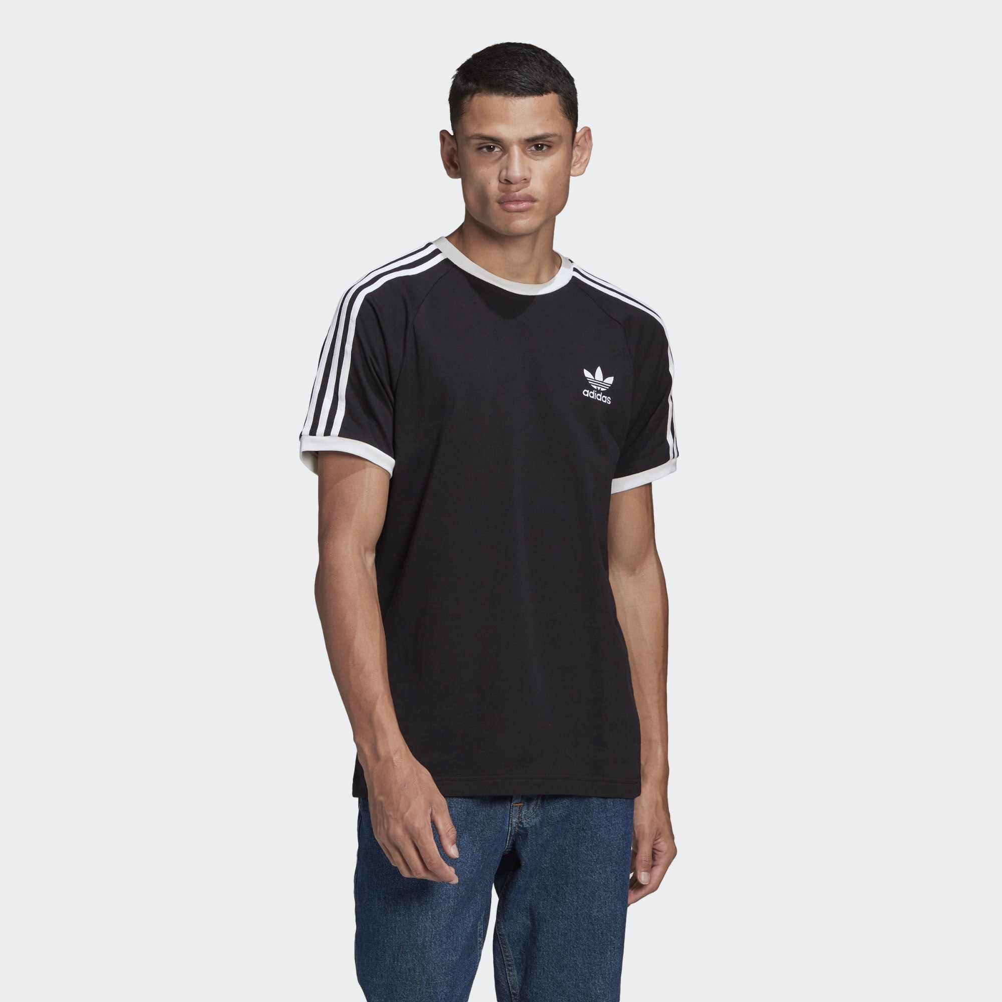 

Футболка мужская Adidas GN3495 черная 2XL, GN3495