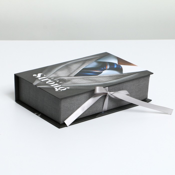 

Коробка - книга «Мужской костюм», 20 х 12,5 х 5 см, Серый